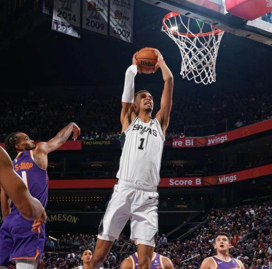 壹号娱乐APP-打脸奥尼尔！文班刷爆神迹 帕金斯：2米24版杜兰特