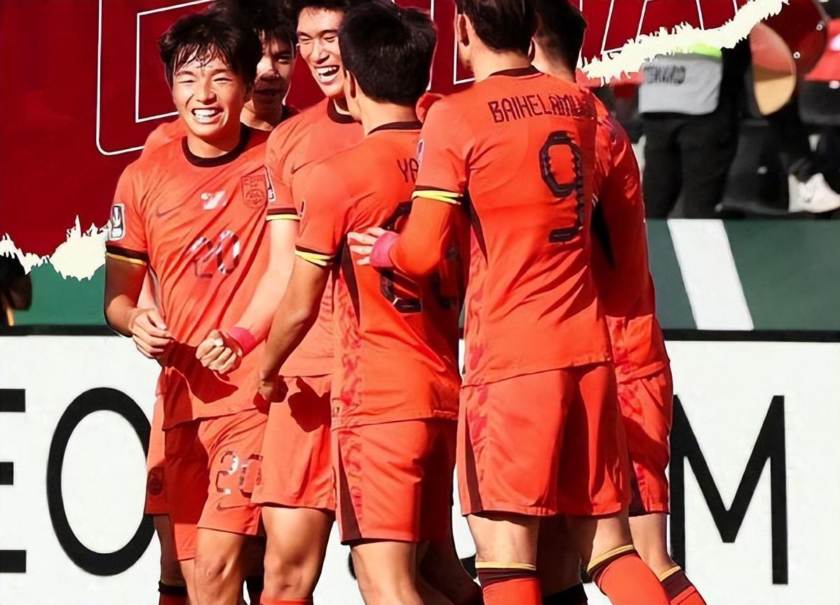 壹号娱乐APP-决战乌兹别克前，U23国足喜忧参半，6人身背黄牌，但收获两大利好