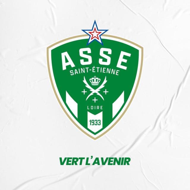 壹号娱乐下载-足球俱乐部重新设计会徽成时尚 瞧这小伙改得咋样