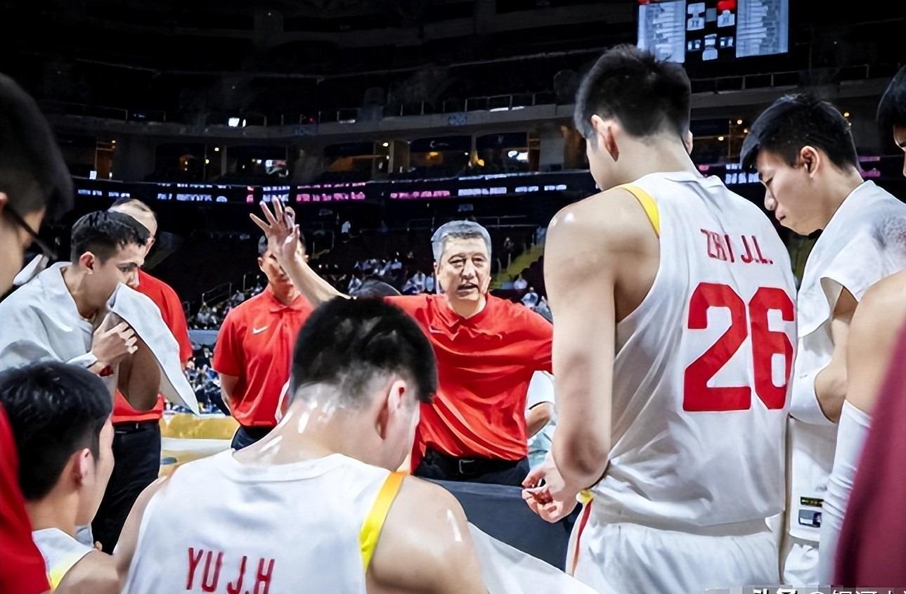 壹号娱乐APP-中国男篮逆转夜最差劲之人：失误被换下 仅出场30秒