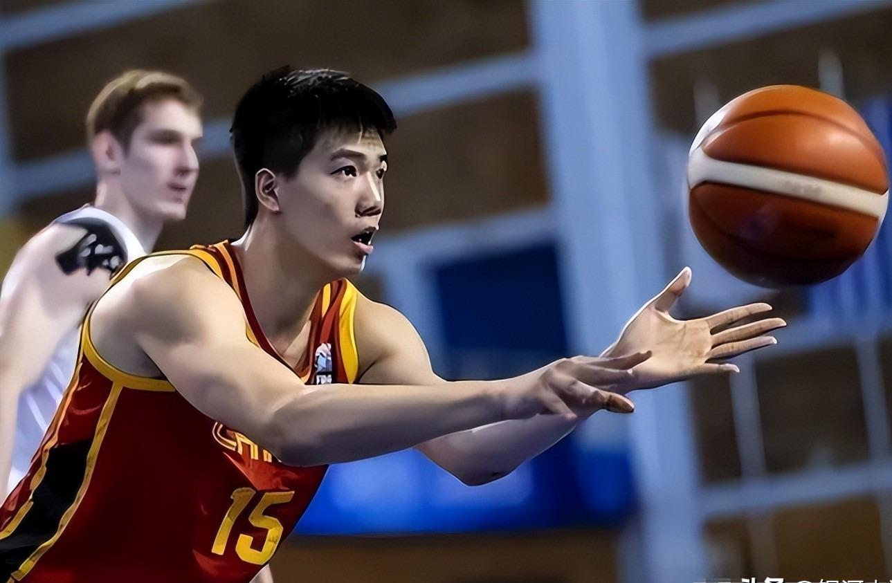 壹号娱乐APP-中国男篮逆转夜最差劲之人：失误被换下 仅出场30秒