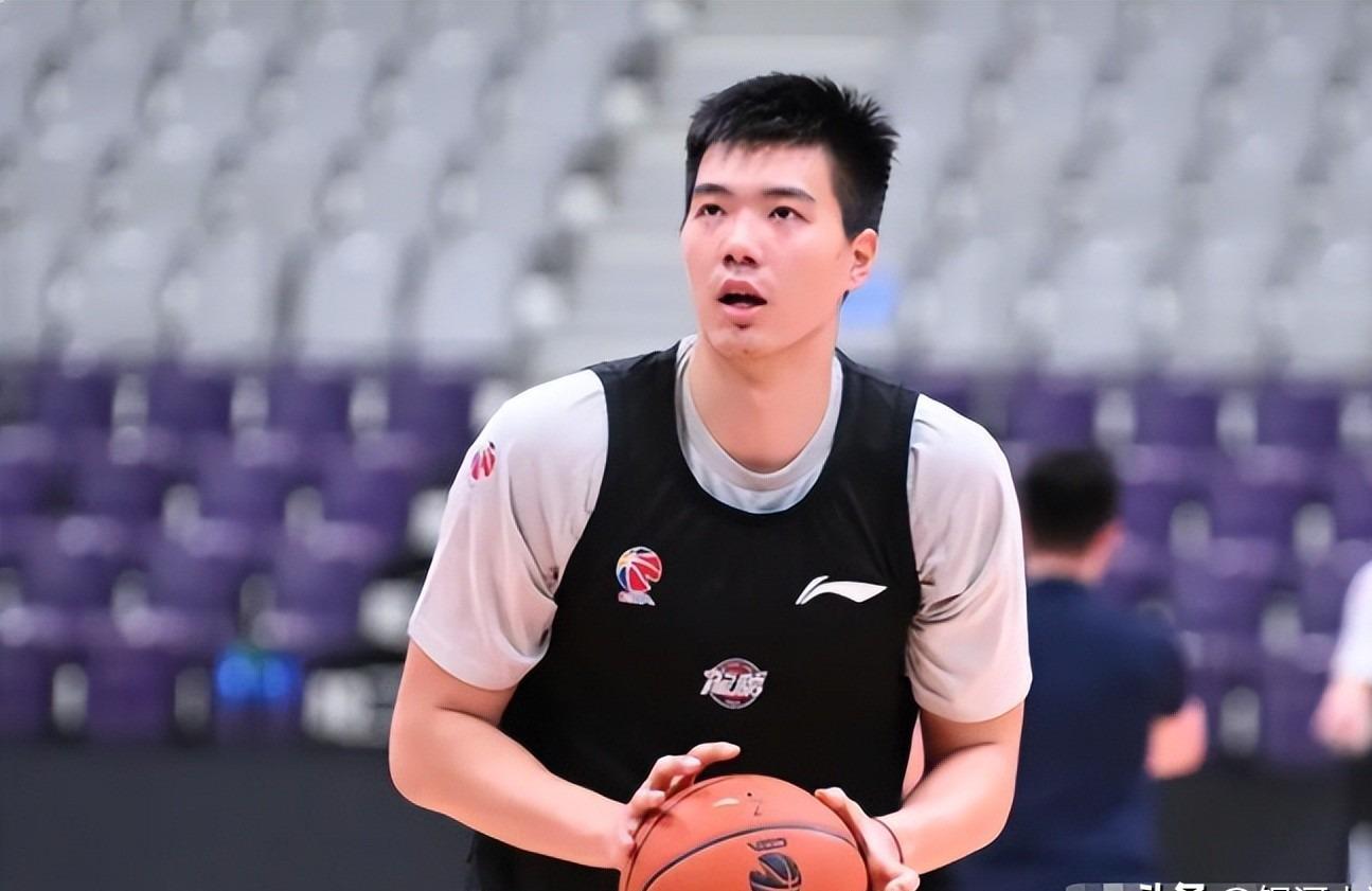 壹号娱乐APP-中国男篮逆转夜最差劲之人：失误被换下 仅出场30秒