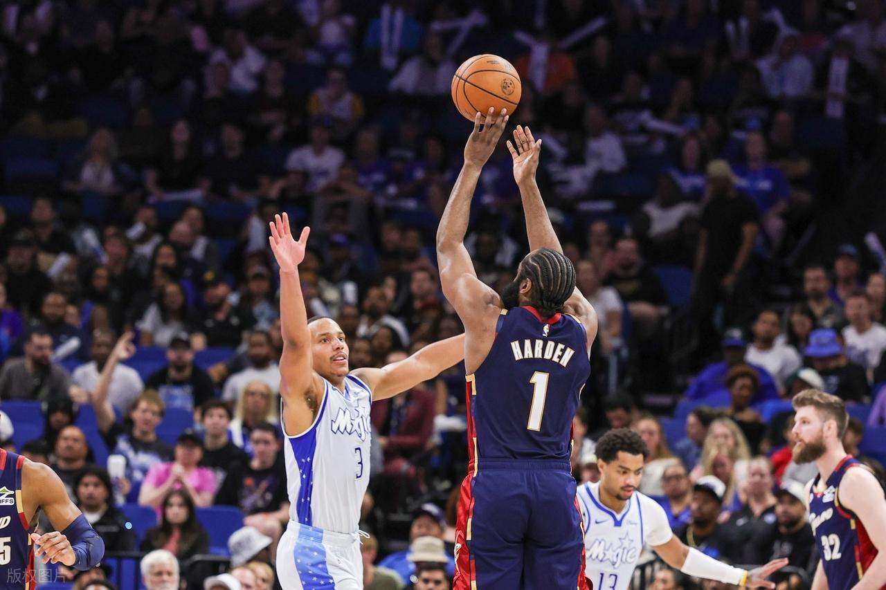 一号娱乐-打爆魔术！哈登空砍30+6+8！贝恩35+6+6完胜米切尔，班凯罗25+8+7