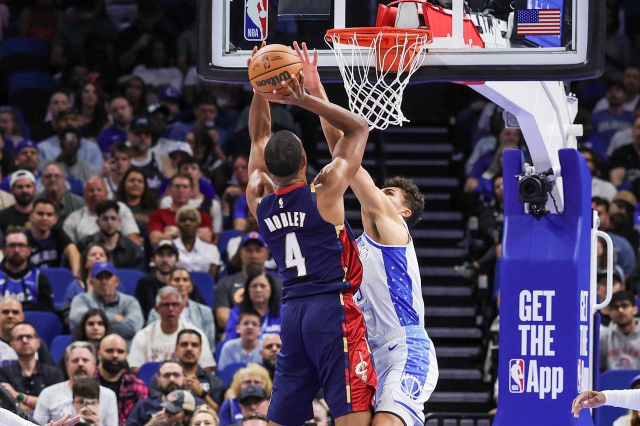 一号娱乐-打爆魔术！哈登空砍30+6+8！贝恩35+6+6完胜米切尔，班凯罗25+8+7