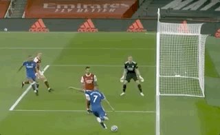 壹号娱乐-莱诺恐怖片式下蛋失误 枪手窝囊输球争六都别想了