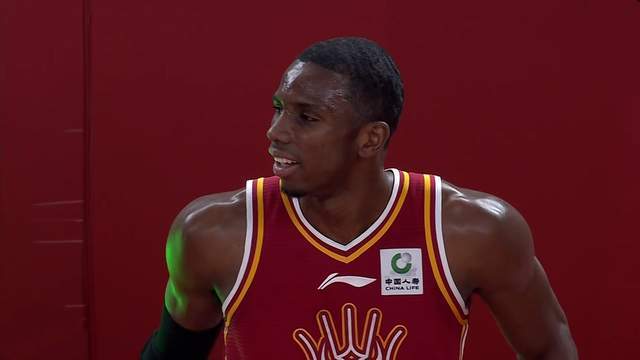 壹号娱乐APP-拒绝逆转，北京男篮1分险胜山西 张才仁制胜补篮 翟晓川9+4+4全能