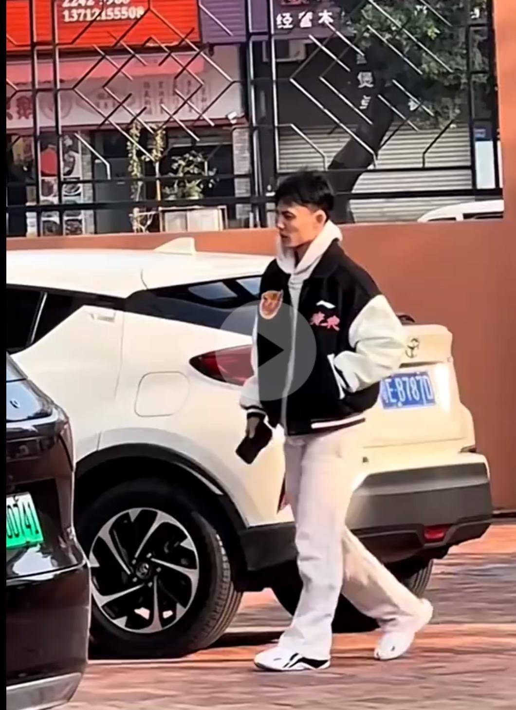 一号-就在刚刚！26号早上，广东宏远传来徐杰、徐昕和杜锋的最新消息