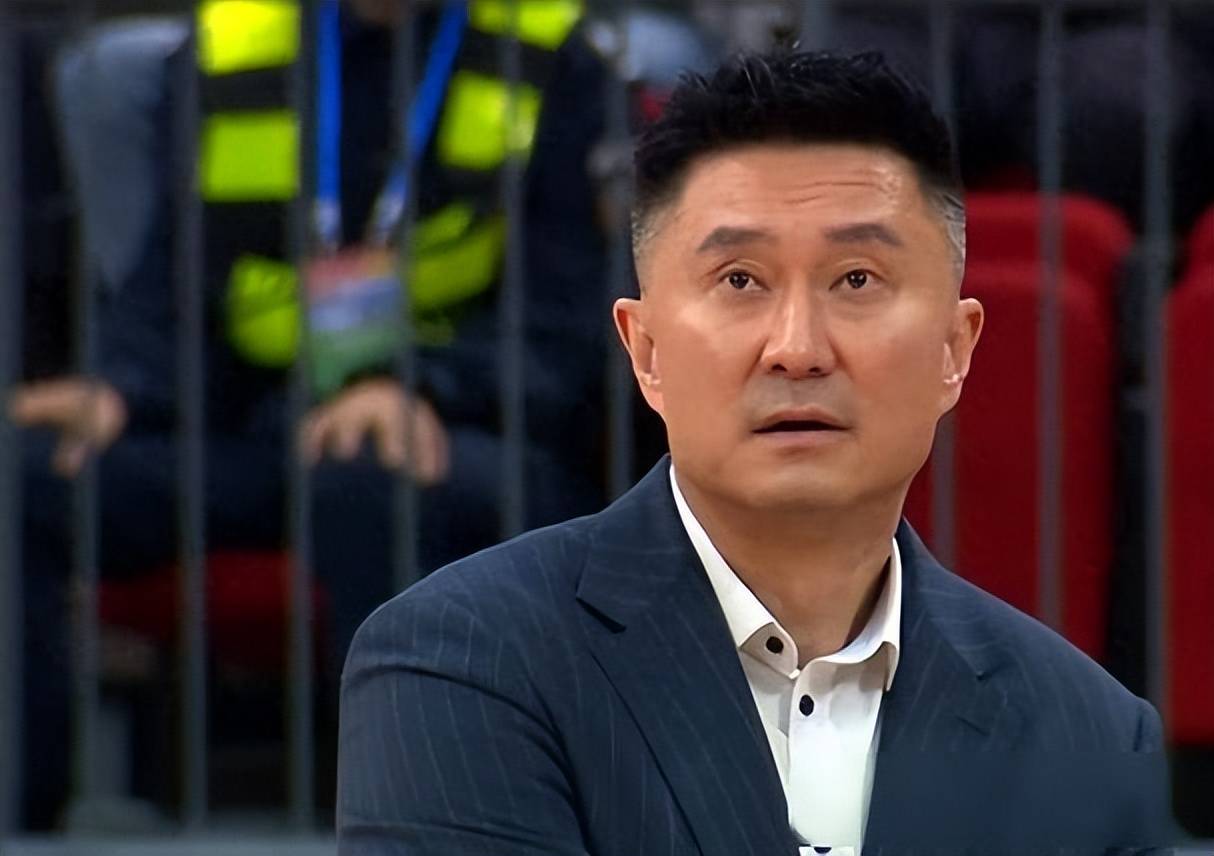 一号-就在刚刚！26号早上，广东宏远传来徐杰、徐昕和杜锋的最新消息