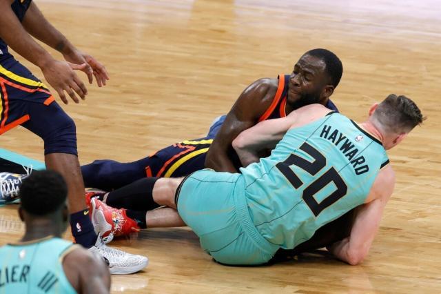 一号娱乐-比赛乏味？格林来再破下限！科尔血压拉满爆射皮球