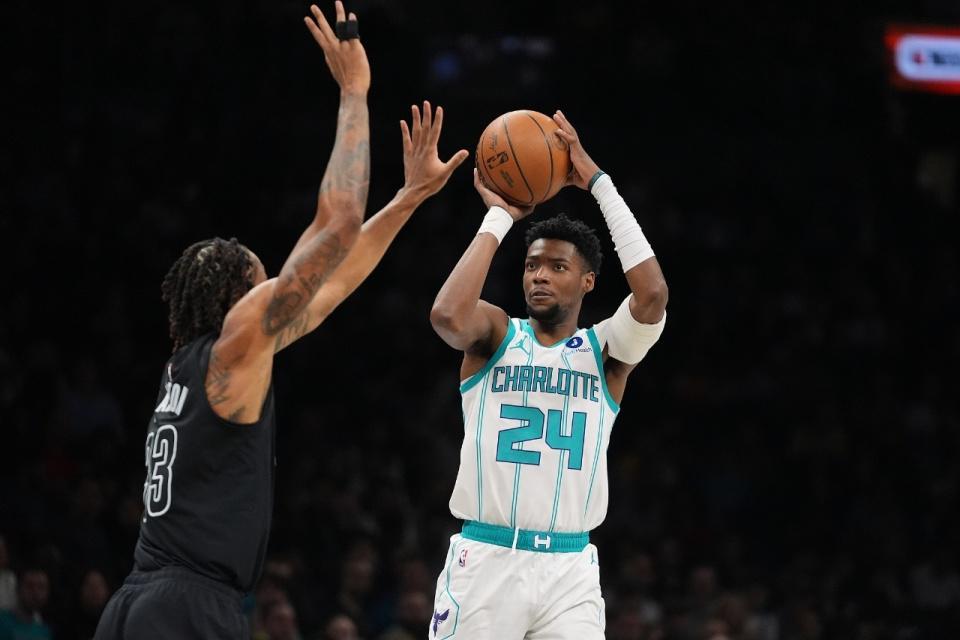 一号娱乐-达成40胜！黄蜂6人上双31分大胜篮网 米勒25分三球准三双