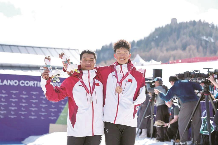 壹号娱乐下载-三战冬残奥，24岁“老将”终圆梦|冬残奥会|北京冬残奥会|单板滑雪|米兰|江紫豪_新浪新闻