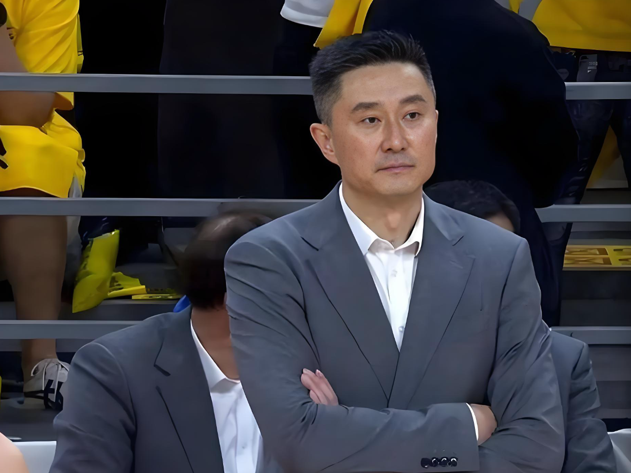 输给宏远6分!揪出3个“废柴”,坑惨了广厦队
