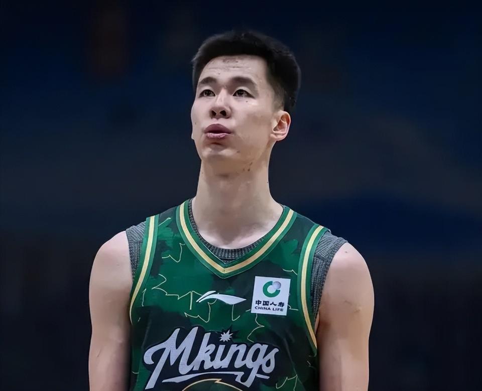 CBA25-26赛季合同到期的四条“大鱼”,谁被挖走拭目以待